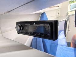2015 DELTACRAFT Half Cabin Cruiser