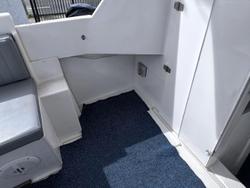 2015 DELTACRAFT Half Cabin Cruiser