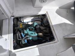 2015 DELTACRAFT Half Cabin Cruiser