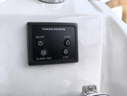 2015 DELTACRAFT Half Cabin Cruiser