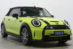 2022 MINI
Convertible Cooper S Classic