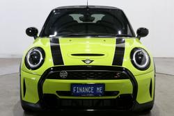 2022 MINI
Convertible Cooper S Classic