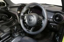 2022 MINI
Convertible Cooper S Classic