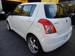 2009 Suzuki Swift RS415 White