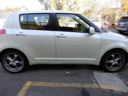 2009 Suzuki Swift RS415 White