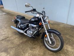 2015 Suzuki VL250 (LC250 INTRUDER) BLACK