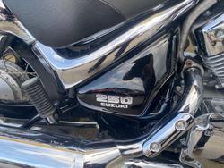 2015 Suzuki VL250 (LC250 INTRUDER) BLACK