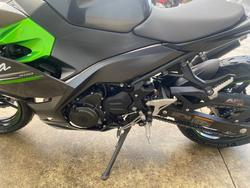 2023 Kawasaki NINJA 400 Grey
