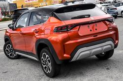 2025 Suzuki Fronx Hybrid KW Lucent Orange Pearl Metallic + Bluish Black Pearl