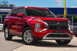 2025 Mitsubishi Outlander LS
