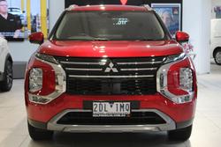 2025 Mitsubishi Outlander LS