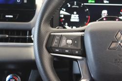 2025 Mitsubishi Outlander LS