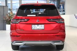 2025 Mitsubishi Outlander LS