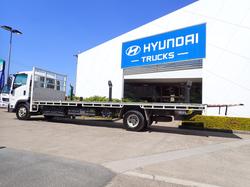 2017 ISUZU FRR 107-210 WHITE