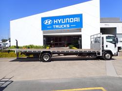 2017 ISUZU FRR 107-210 WHITE