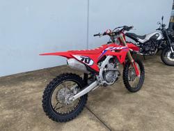 2023 Honda CRF250R Red