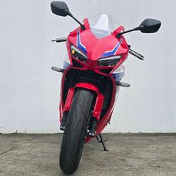 2025 Honda CBR650R E-Clutch CBR 650 Red