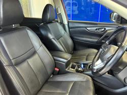 2020 Nissan
                X-TRAIL ST-L