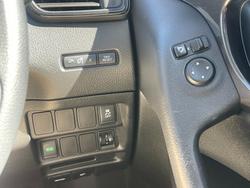 2020 Nissan
                X-TRAIL ST