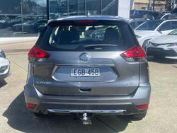 2020 Nissan
                X-TRAIL ST