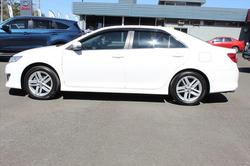 2013 Toyota
                Camry Atara R