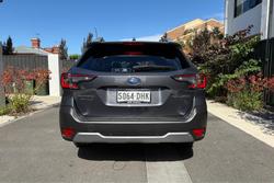 2025 Subaru Outback AWD Touring