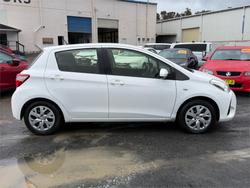 2017 TOYOTA
                YARIS ASCENT
