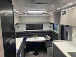 2025 Lotus Caravans Freelander Fr22cl 22'