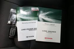 2021 Toyota Landcruiser VX