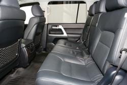 2021 Toyota Landcruiser VX