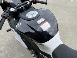 2025 CFMOTO 2025 CF MOTO 500CC 500SR VOOM ABS NEBULA WHITE