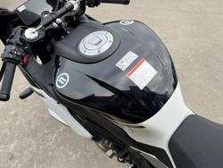 2025 CFMOTO 2025 CF MOTO 500CC 500SR VOOM ABS NEBULA WHITE