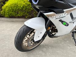 2025 CFMOTO 2025 CF MOTO 500CC 500SR VOOM ABS NEBULA WHITE