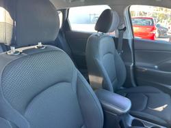 2017 Hyundai i30 Active PD MY18 Polar White