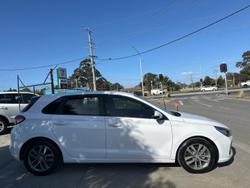 2017 Hyundai i30 Active PD MY18 Polar White