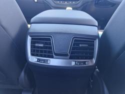 2025 KGM Musso Ultimate Q261 MY26 4X4 Dual Range Grand White