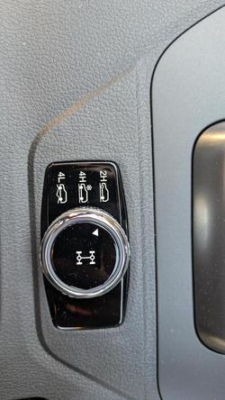 2025 KGM Musso Ultimate Q261 MY26 4X4 Dual Range Grand White