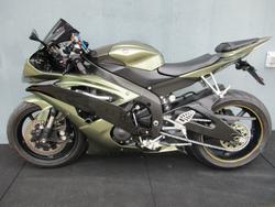 2010 Yamaha YZF-R6 GREEN