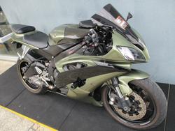 2010 Yamaha YZF-R6 GREEN