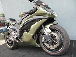 2010 Yamaha YZF-R6 GREEN