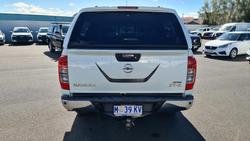 2017 Nissan
Navara ST-X N-SPORT Black Edition