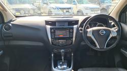 2017 Nissan
Navara ST-X N-SPORT Black Edition