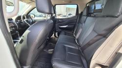 2017 Nissan
Navara ST-X N-SPORT Black Edition