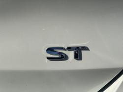 2020 Nissan
                X-TRAIL ST