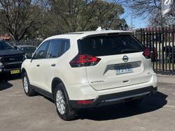 2020 Nissan
                X-TRAIL ST