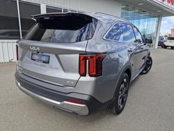 2025 Kia
                Sorento HEV GT-Line