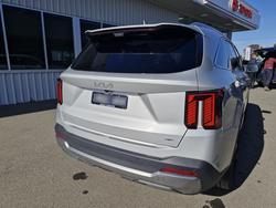 2025 Kia
Sorento HEV GT-Line