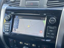 2017 Nissan Navara ST-X