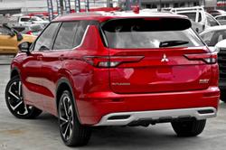 2025 Mitsubishi Outlander PHEV Exceed
