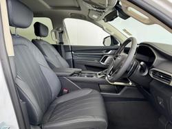 2025 LDV D90 Executive